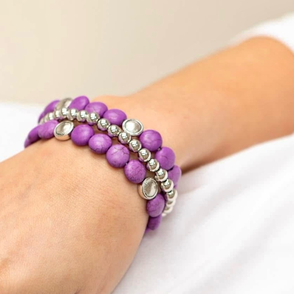 💜Purple stone and silver bead stretch bracelet